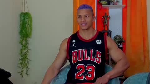 kale thomson online show from 02.18.25