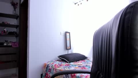 Snapshot of kali_sweet chatting on 12.09.24 AndreaLactating online show from 12.09.24