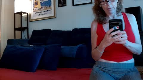 Snapshot of kalikushdreamz chatting on 10.30.25 Tara Smith online show from 10.30.25