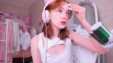 Snapshot of kalymidy chatting on 10.12.25 kalymidy online show from 10.12.25