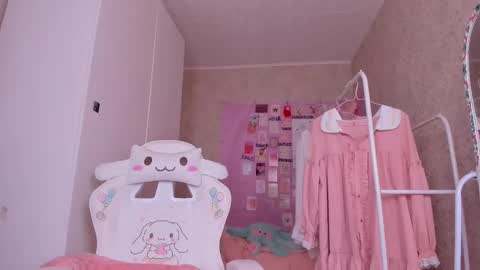 Snapshot of kalymidy chatting on 10.15.25 kalymidy online show from 10.15.25