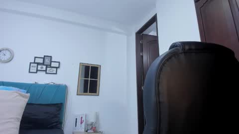 Kamilalopez online show from 09.23.25