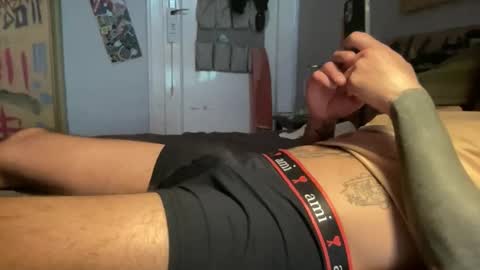 Snapshot of kameray12 chatting on 10.28.25 kameray12 online show from 10.28.25