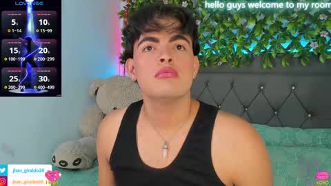 Snapshot of kami_22 chatting on 01.21.25 camilo independent model online show from 01.21.25