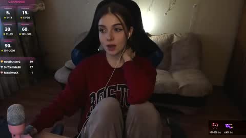 Snapshot of kami_mur chatting on 02.12.25 Kami mur online show from 02.12.25