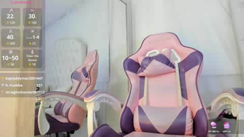 Snapshot of kamila_arias chatting on 12.27.24    online show from 12.27.24