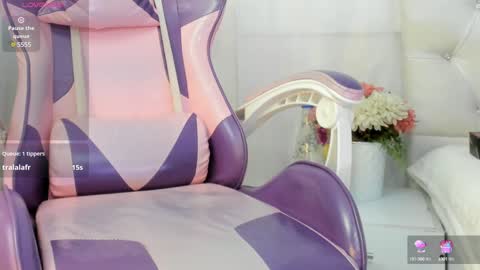 Snapshot of kamila_arias chatting on 01.20.25    online show from 01.20.25