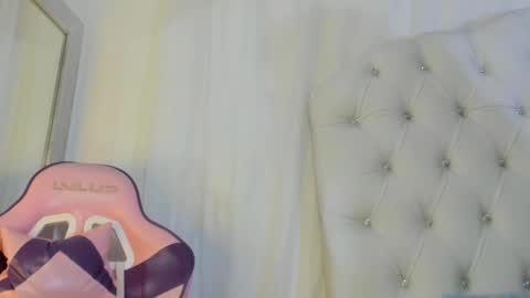 Snapshot of kamila_arias chatting on 03.06.25    online show from 03.06.25