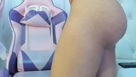 Snapshot of kamila_arias chatting on 03.10.25    online show from 03.10.25