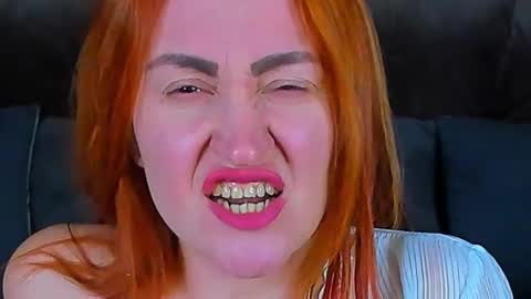 Snapshot of kamilahot25 chatting on 10.06.25 kamilahot25 online show from 10.06.25