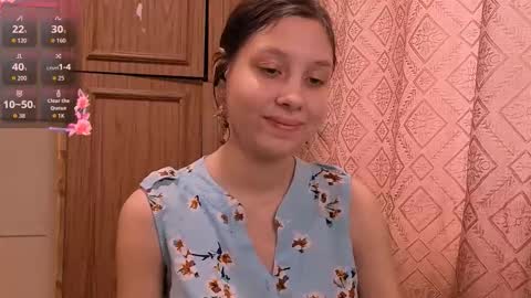 Mari  Simmons online show from 11.07.25