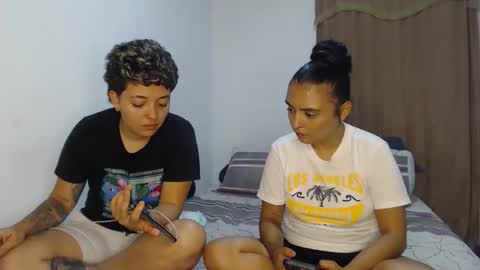 Snapshot of kammy_cami chatting on 05.14.26 kammy y camila online show from 05.14.26