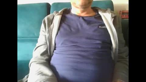 Snapshot of kanaletto chatting on 04.03.26 Mario online show from 04.03.26