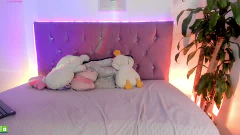 Snapshot of kanao_tsuyuri chatting on 12.27.24  Kanao uwu online show from 12.27.24