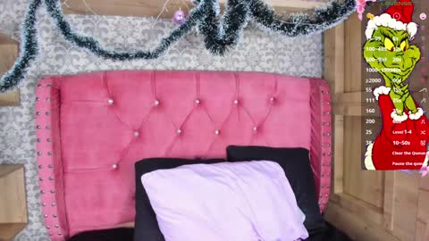 hello  Im Danni online show from 12.21.24