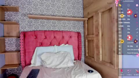 hello  Im Danni online show from 01.06.25