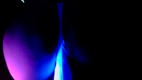 KANGKHLOE online show from 09.24.25