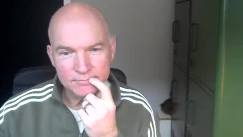 Robbie online show from 12.21.24