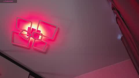 Snapshot of kara_life chatting on 10.09.25 kara_life online show from 10.09.25