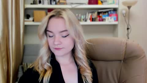 Kara. Off from 15th till 24th of December online show from 09.17.25