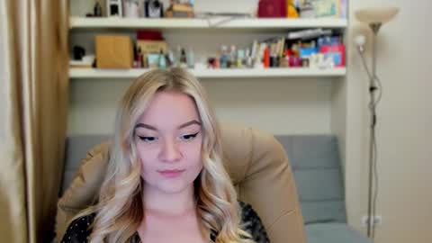 Kara. Off from 15th till 24th of December online show from 10.10.25