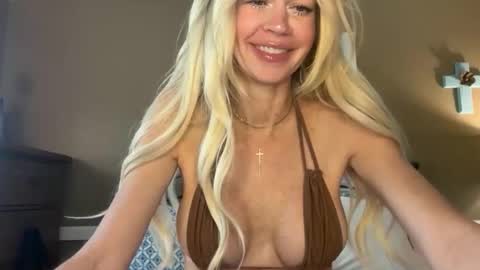 kara online show from 10.19.25