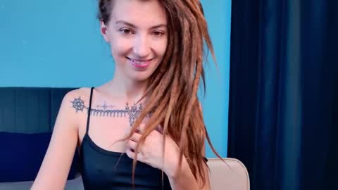 Kara online show from 10.28.25