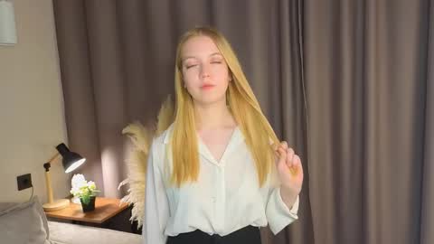 Annie online show from 09.23.25