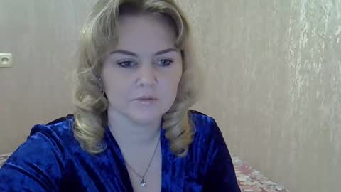 karennelsonx online show from 12.19.24