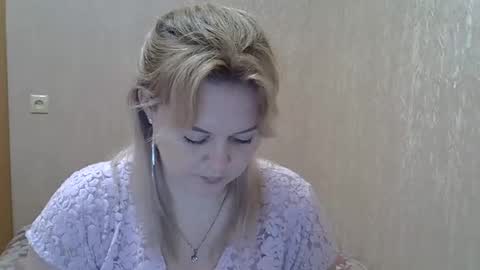 karennelsonx online show from 01.04.25