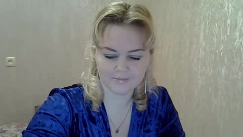 karennelsonx online show from 01.24.25