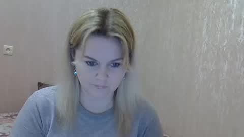 karennelsonx online show from 02.19.25