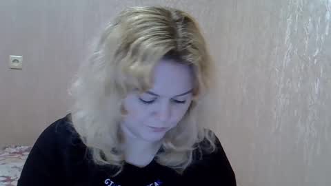 karennelsonx online show from 02.21.25