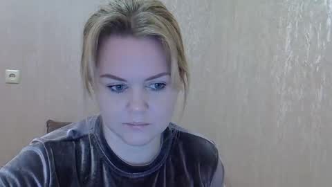 karennelsonx online show from 02.24.25