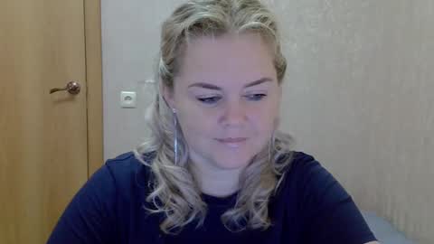 karennelsonx online show from 09.09.25