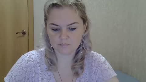 karennelsonx online show from 09.12.25