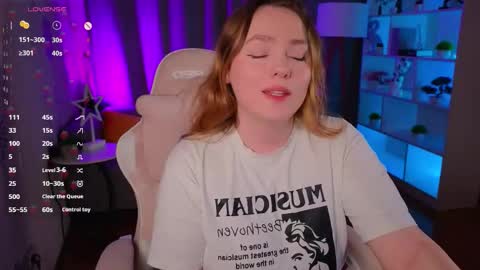 Karoline online show from 09.19.25