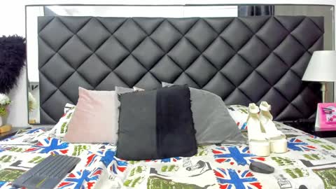  Karina Taylor  online show from 01.03.25