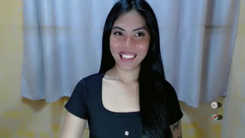 Snapshot of karina_fuckdoll chatting on 01.22.25 I AM BELLE online show from 01.22.25