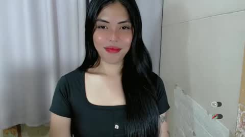 Snapshot of karina_fuckdoll chatting on 01.31.25 I AM BELLE online show from 01.31.25