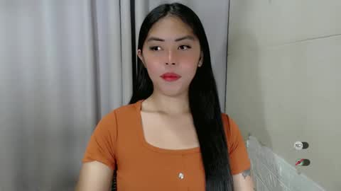 Snapshot of karina_fuckdoll chatting on 03.11.25 I AM BELLE online show from 03.11.25