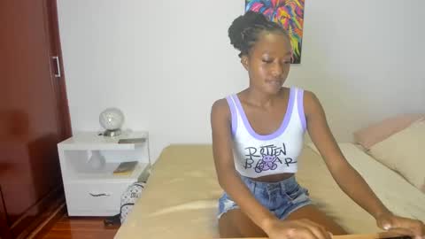 Snapshot of karina_lopez7 chatting on 01.29.25 karina_lopez7 online show from 01.29.25