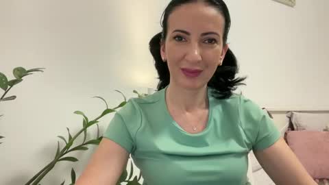 Karina online show from 02.18.25