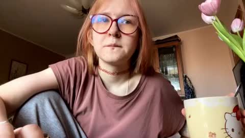 Snapshot of karinamuccia chatting on 03.10.26 Karina online show from 03.10.26