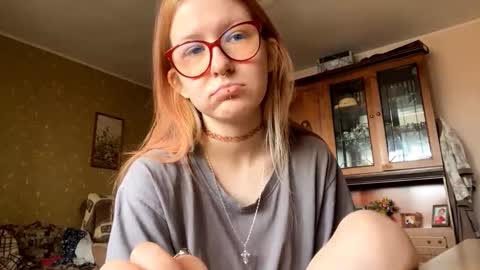 Snapshot of karinamuccia chatting on 03.27.26 Karina online show from 03.27.26