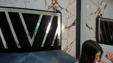 KarinaSimonz online show from 10.17.25