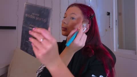 Snapshot of karinchik_ chatting on 12.21.24 Karina online show from 12.21.24