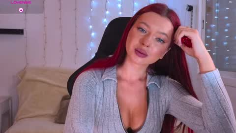 Snapshot of karinchik_ chatting on 02.14.25 Karina online show from 02.14.25