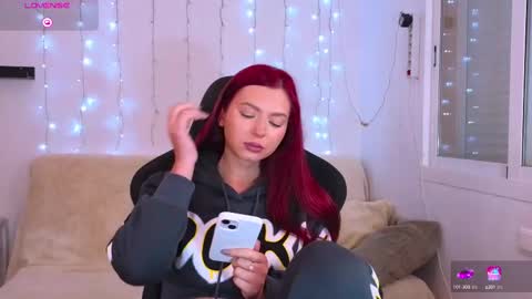 Snapshot of karinchik_ chatting on 03.01.25 Karina online show from 03.01.25