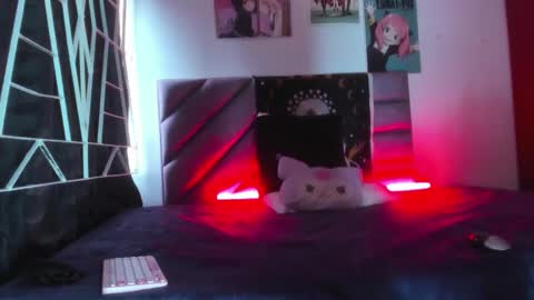 KARINNA  RAVEN online show from 11.25.25